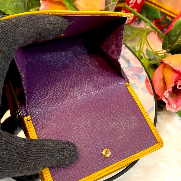 Louis Vuitton Yellow Epi Wallet - Picture 9 of 12